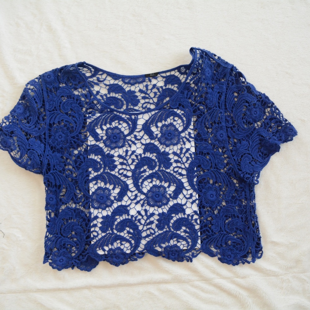 Blue Lace Crop Top - Picture 5 of 5